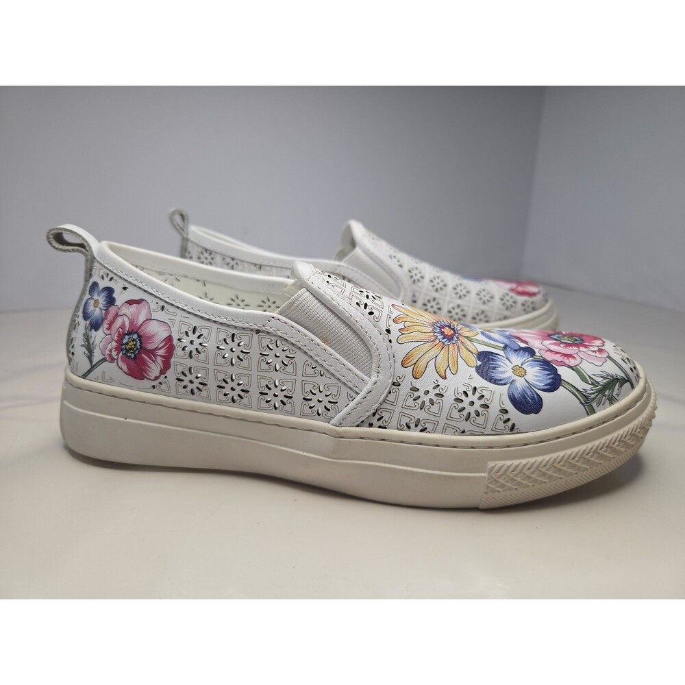 Spring Step L'Artiste Reallove White Leather sneaker Laser Cut Floral Sz 7 NWOB